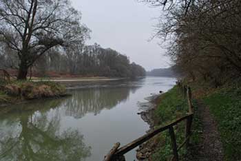 Razkriški kot se nahaja na robu Prekmurja na reki Ščavnici in je znano nahajališče pozitivnih zemeljskih energij.