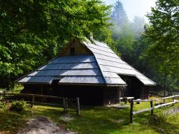 gradisce-na-veliki-planini-07